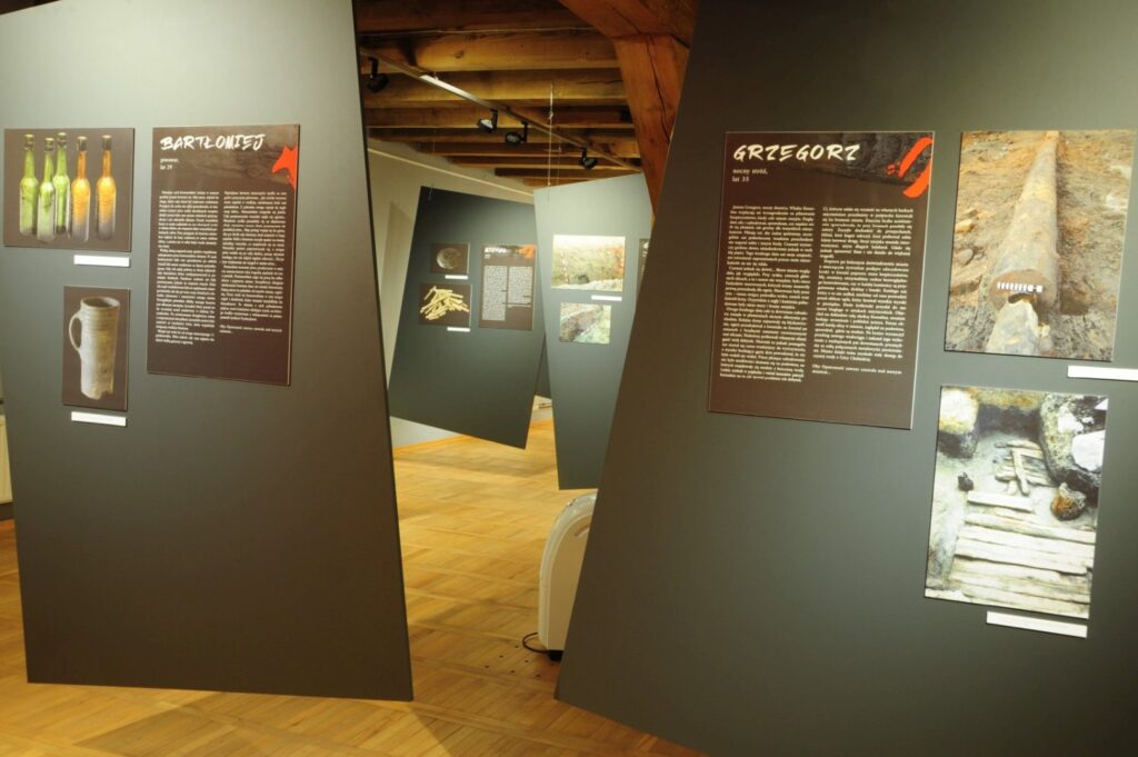 Plansze prezentujące historię dawnych pożarów oraz związane z nimi materiały ikonograficzne i opisowe (kliknięcie powiększy zdjęcie).
